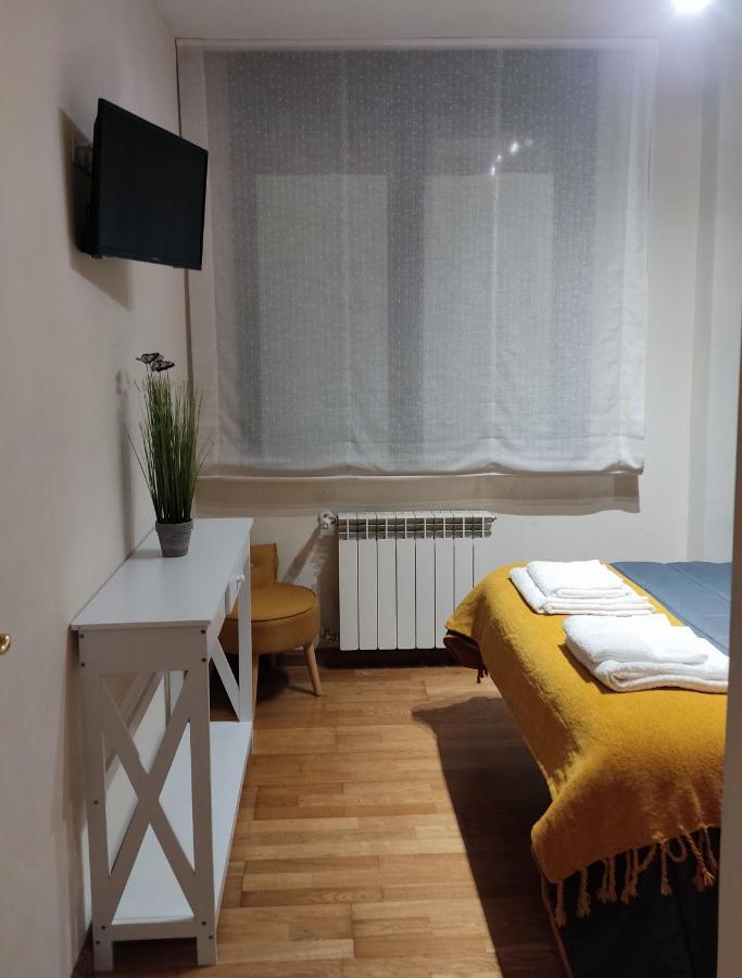 Apartamento céntrico con parking y Wifi Onís Extérieur photo