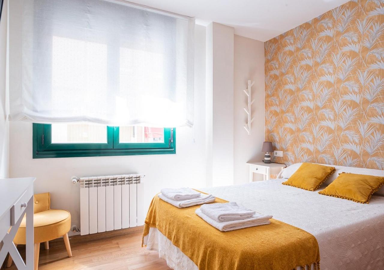 Apartamento céntrico con parking y Wifi Onís Extérieur photo