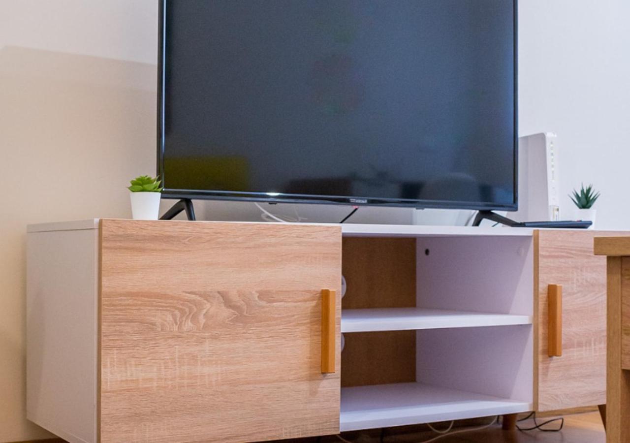 Apartamento céntrico con parking y Wifi Onís Extérieur photo