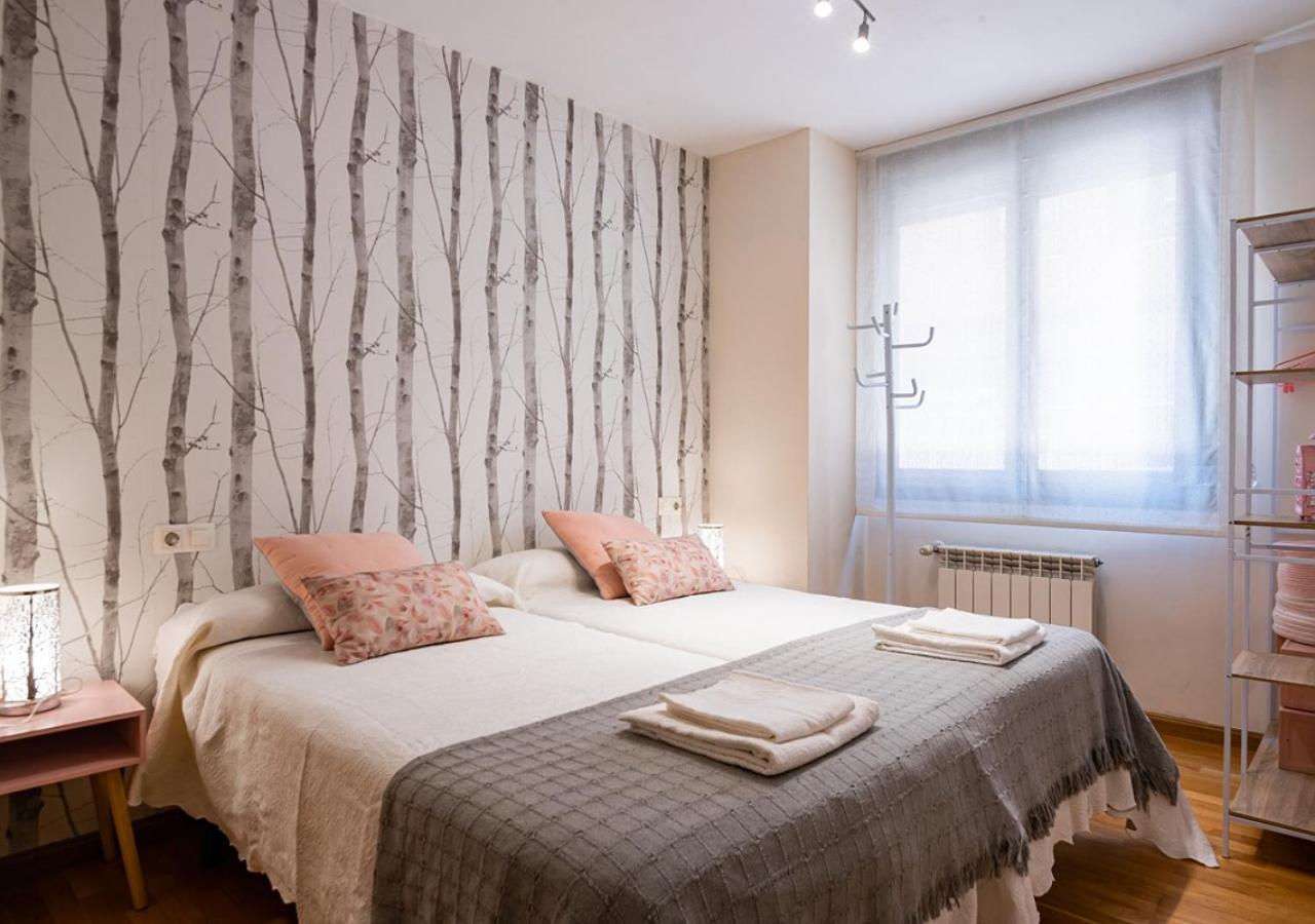 Apartamento céntrico con parking y Wifi Onís Extérieur photo
